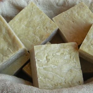 ZEYTİNYAĞLI EV SABUNU  1 KG